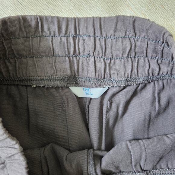 Time and Tru Woman's Grey Pants with Tie Strings size M - Picture 8 of 11